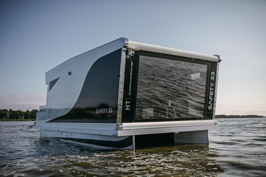 MyHouseboat